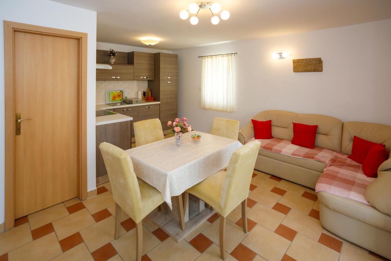 קרק Apartmani Bakran מראה חיצוני תמונה