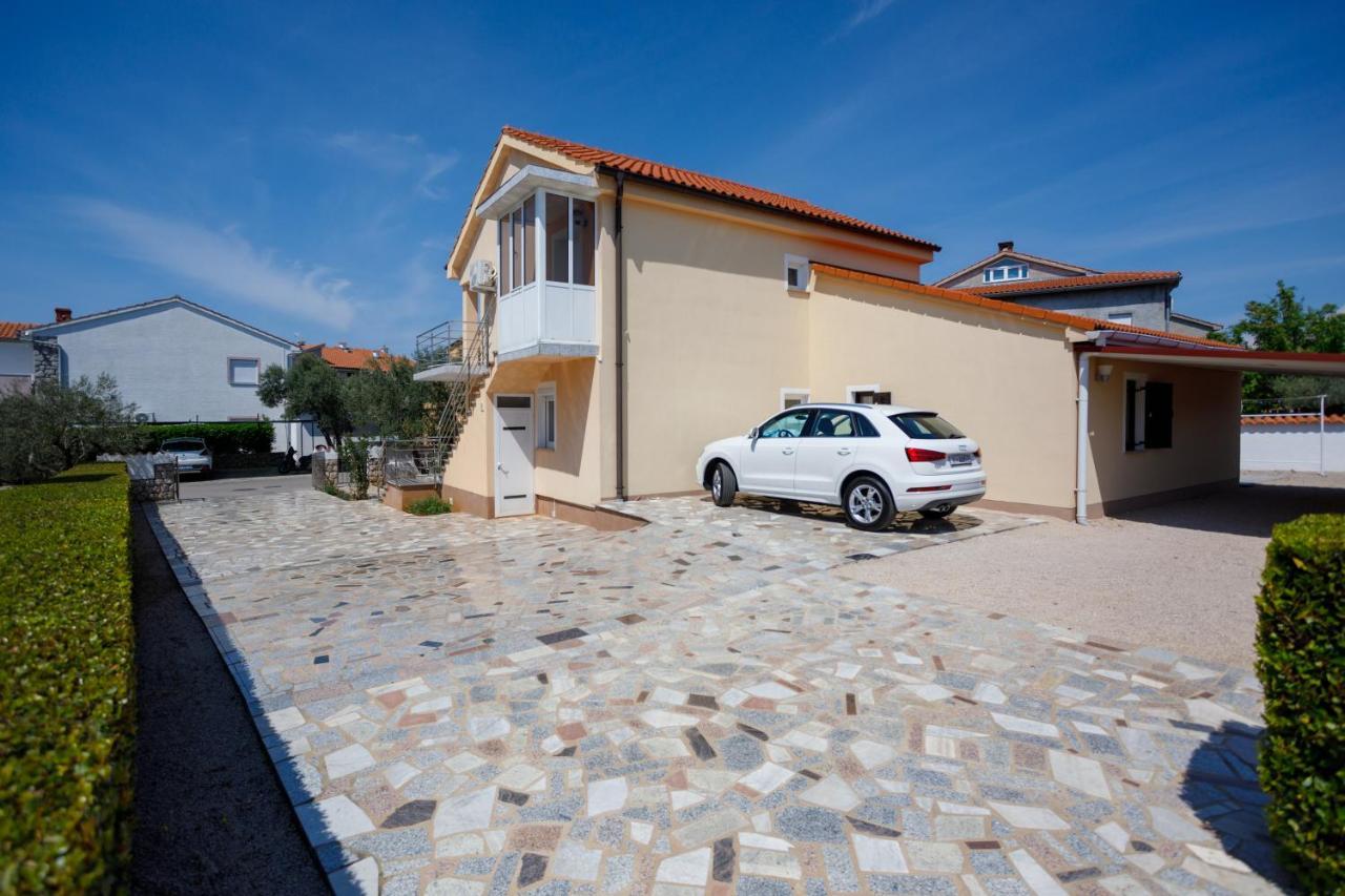 קרק Apartmani Bakran מראה חיצוני תמונה