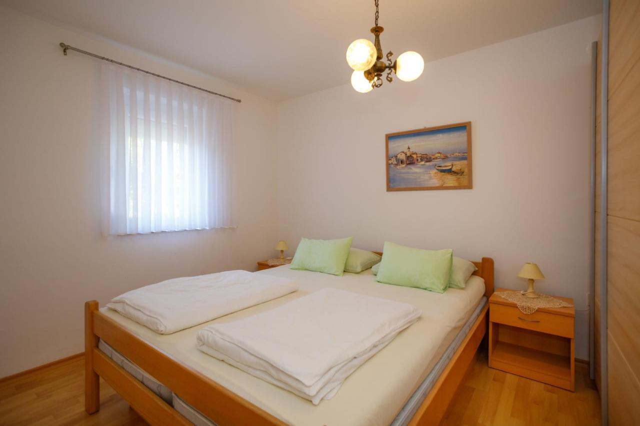 קרק Apartmani Bakran מראה חיצוני תמונה