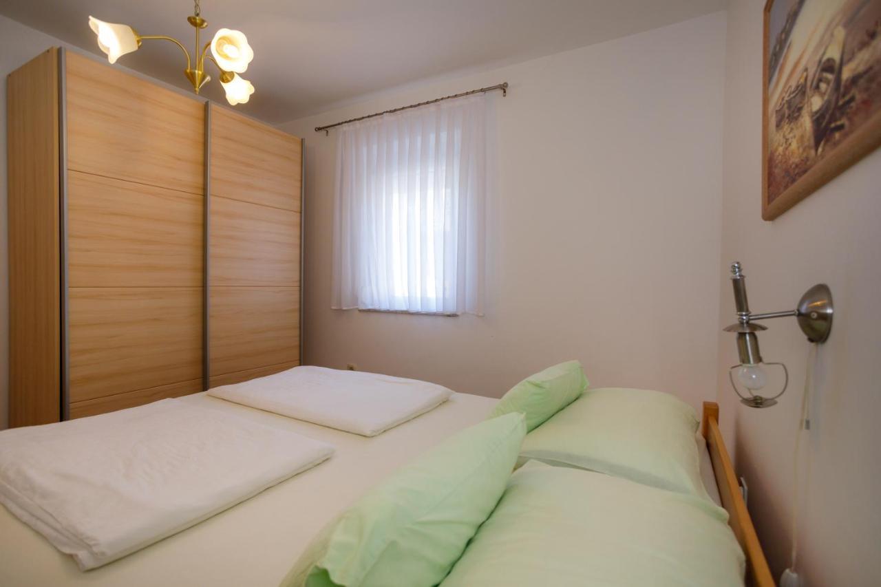 קרק Apartmani Bakran מראה חיצוני תמונה