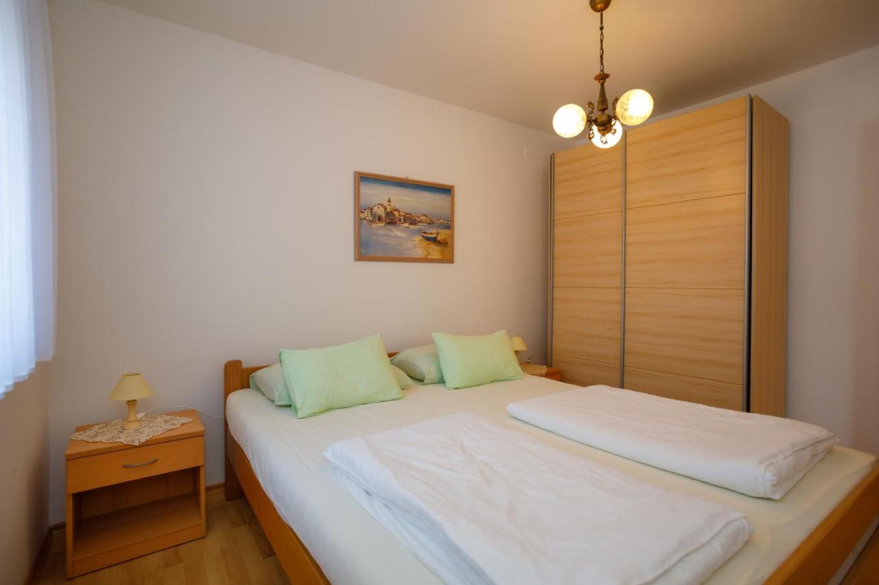 קרק Apartmani Bakran מראה חיצוני תמונה